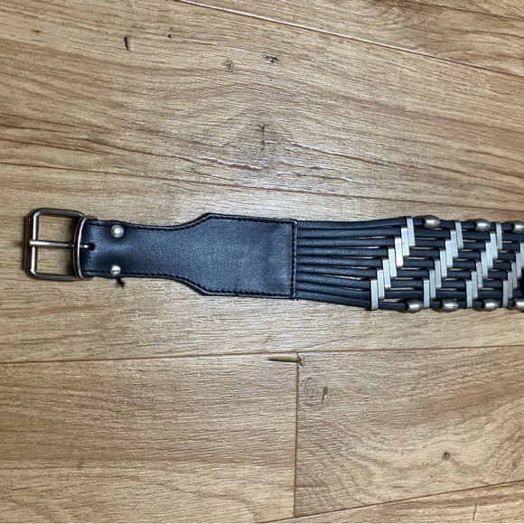 Leather and Silver Conch Waist Belt Made In Italy Southwest Western Saffron N.Y - Picture 5 of 6